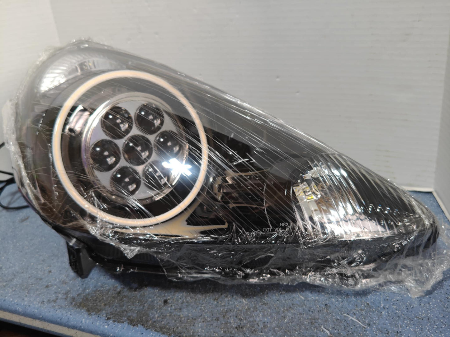 2007-2008 Honda Fit Custom Q45 HID Headlights